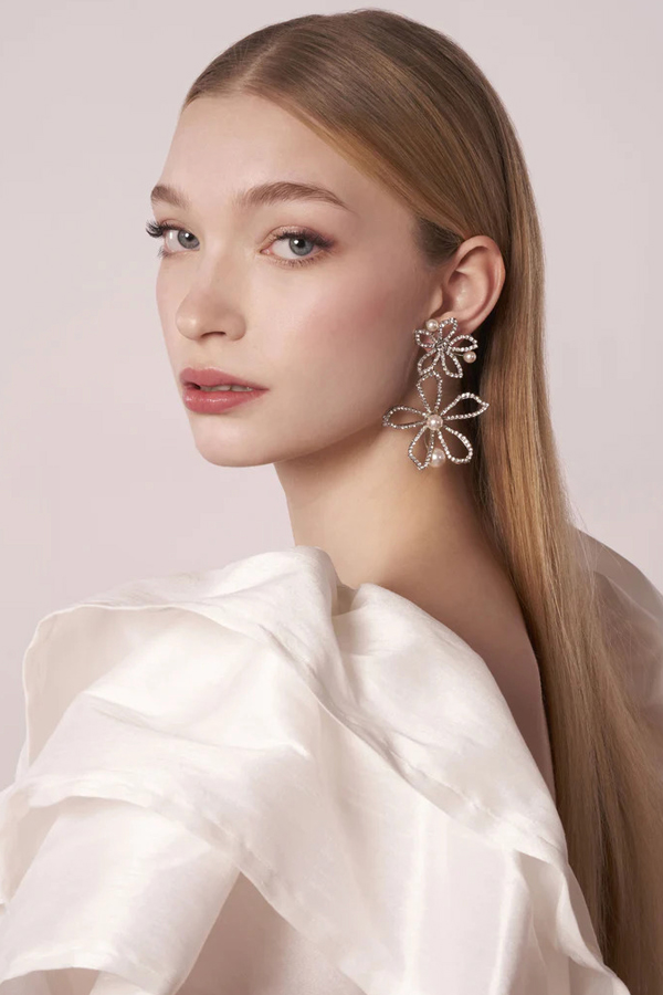 Elizabeth Bower エリザベスバウアー シャンデリア イヤリング｜スーツ 