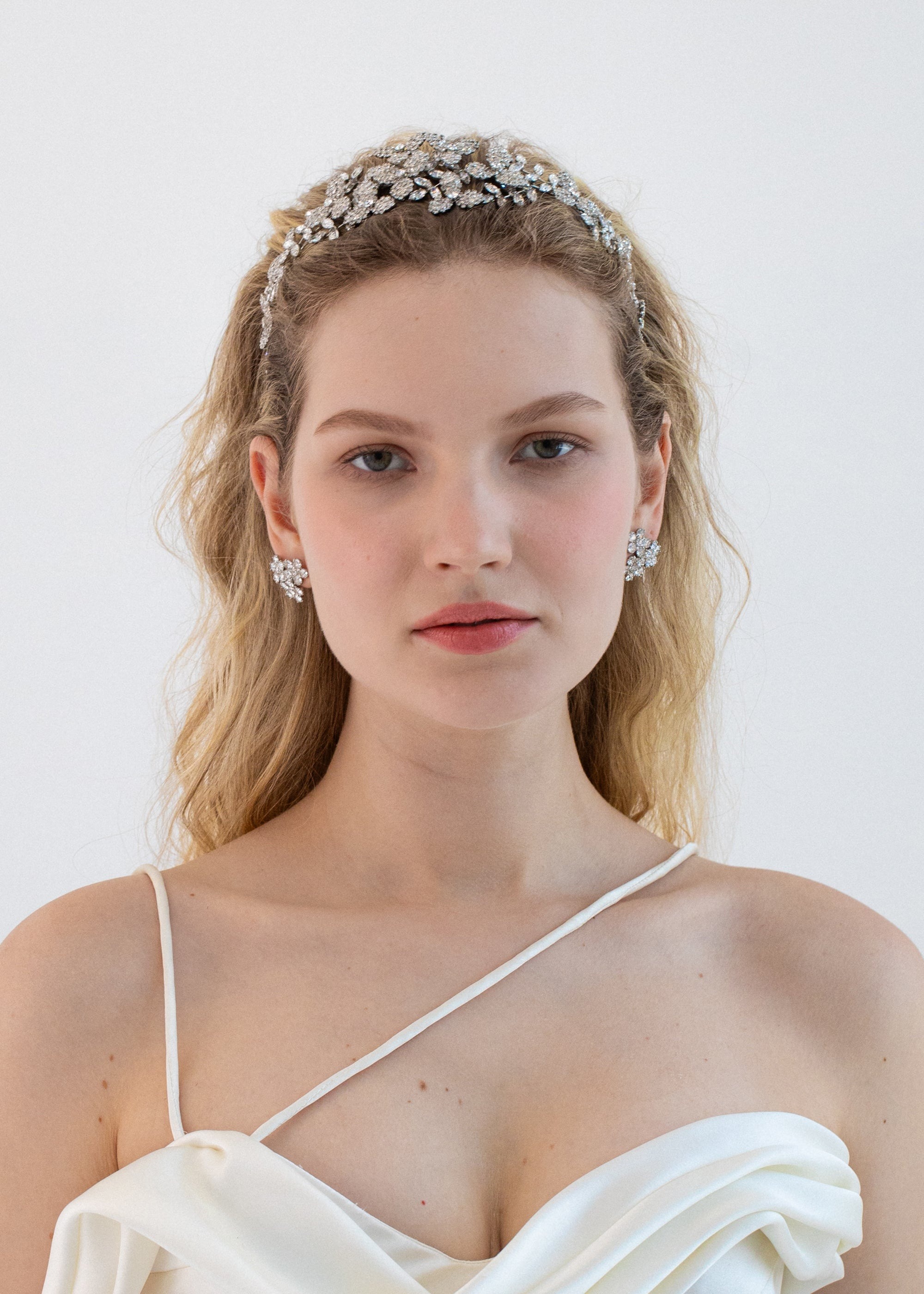 RENTAL][Clementine Circlet]by JENNIFER BEHR｜JULIEBRIDAL